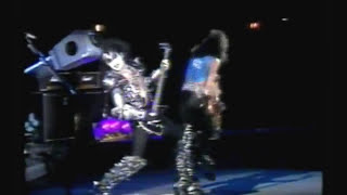 Kisslive in RioCreatures TourMaracanã stadium1983HQVinnie VicentEric Carr [upl. by Nylirem]