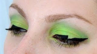 Jednoduchá Futuristická Linka Easy Futuristic Liner Makeup Tutorial [upl. by Esme]