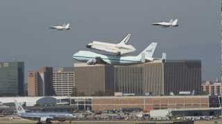 Space Shuttle Endeavour Fly by and landing at LAX Best video [upl. by Pet]