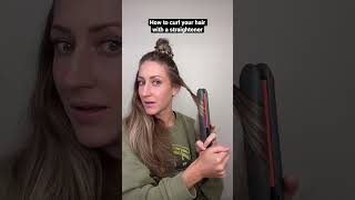 Easy way to curl your hair with a straightener [upl. by Quintie]