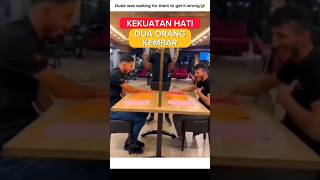 Menguji Kekuatan Hati Dua Orang Kembar shorts shortvideo shortsfeed [upl. by Notlit342]