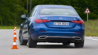 Mercedes CCLASS 2022  REARAXLE steering demonstration [upl. by Aowda]