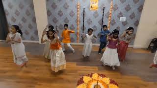 pallivaalu Bhadravattakammalleshpalya dance ladies viralvideos bangalore Malayalam song [upl. by Ledif]