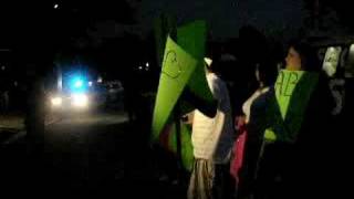 Argument between protesters and neighbor of Casey Anthony [upl. by Al]