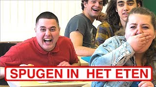 LEERLING SPUUGT IN ETEN VAN DE LERAAR [upl. by Zamir]