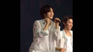 원빈 방콕시티 중 애교 직캠 Fancam  240915 RIIZING DAY [upl. by Salomon]