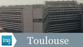 Le Mirail à Toulouse la misère au quotidien  Archive INA [upl. by Cohla]