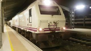 Tren hotel con 333406 destino Madrid [upl. by Ennove]