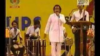 KISHORE KUMAR LIVEMERE SAPNO KI RANI [upl. by Dobrinsky991]