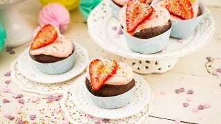 Romige Moederdag cupcakes met aardbeien [upl. by Marcel]