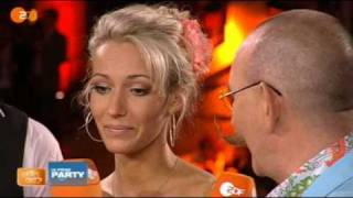 Wetten Dass 23052010  Wette Hula Hopp mit Trakt [upl. by Nirrat701]