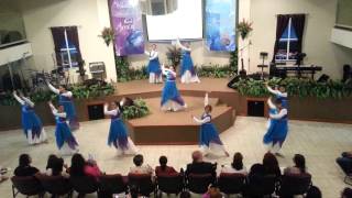 Extraordinario Ministerio de Danza Hosanna [upl. by Yeleen109]