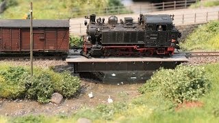 H0e Schmalspur Modellbahn  De Bimmlbahner  H0e Scale  ModellbahnLinks [upl. by Leveroni]