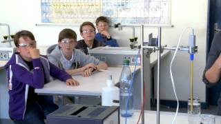 Chemie in der Schule  probieren statt studieren [upl. by Gibbeon]