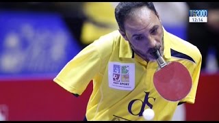 Ibrahim Hamato campione di ping pong senza braccia [upl. by Lambrecht]