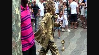 Living Statues in Barcelona  Las Ramblas [upl. by Shaeffer]