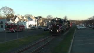 Conrails 2009 Santa Train Entering Jamesburg Santa [upl. by Hermon316]