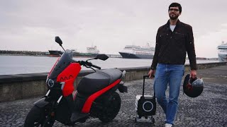 SEAT MÓ  Scooter 100 elétrica da marca espanhola  Review [upl. by Melliw]