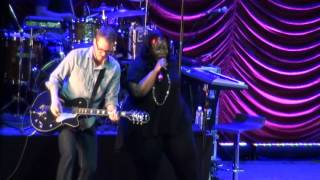 Mandisa  Overcomer  TobyMac concert Baltimore MD 2015 [upl. by Waugh]