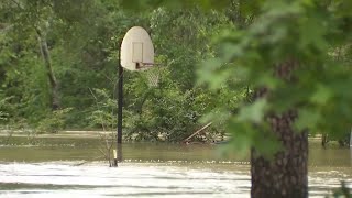 Flood levels rising in Kingwood Conroe communities [upl. by Lali986]