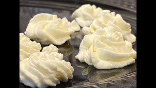 Recette crème chantilly mascarpone  Whipped mascarpone cream recipe [upl. by Eiduj]