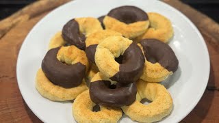 Rosquinha caseira com chocolate [upl. by Bracci]