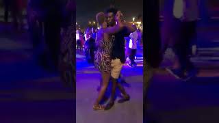 KIZOMBA NA RUA I Santos Aurio amp Lou Lou [upl. by Annaiel]