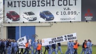 AutoWeek Journaal vlag halfstok bij Nedcar [upl. by Neila]