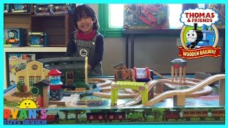 Thomas and Friends Wooden Railway Play Table Toy Trains for Kids Ryan ToysReview [upl. by Durham54]