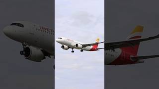 IBERIA Airlines A320 arriving into London Heathrow Airport  EC  NDN [upl. by Etz328]