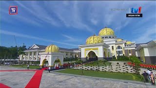 LANGSUNG Istiadat Melafaz dan Menandatangani Surat Sumpah Jawatan Yang diPertuan Agong ke17 [upl. by Sholem370]