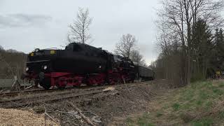 Mit Volldampf und Güterzugdampflok 52 81548 zur Drachenhöhle nach Syrau [upl. by Sinnek]