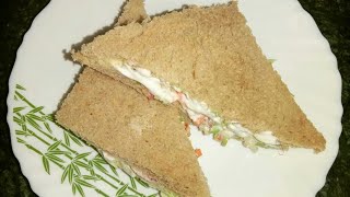 Veg Mayonnaise Sandwich Vegmayonnaisesandwich sandwichrecipe 1minute shorts priyaslifestyle [upl. by Flossy]