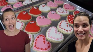 HOW TO MAKE ROYAL ICING SUGAR COOKIES LIKE A PRO  SUGAR COOKIE DECORATING TIPS TRICKS AND HACKS [upl. by Annerahs]