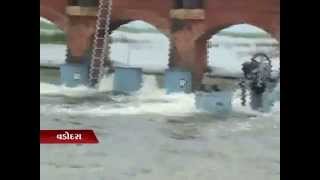 Sandesh News Rains cause floodlike situation in Vadodara  Cyclone Tauktae [upl. by Lliw]