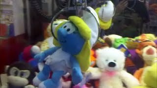 Smurfette Papa Smurf amp Smurf Claw Machine Wins [upl. by Ylicec518]