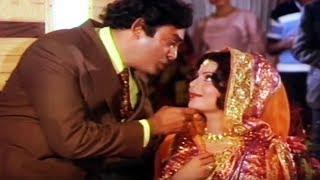 Mujhko to Qatil Ki Itni Pehchan Hai  Sanjeev Kumar  Mohammad Rafi Asha Bhosle  Uljhan Song [upl. by Naillimxam]