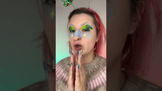 I FILTRI DI TIKTOK SCELGONO IL MIO MAKEUP DI NATALE 🎄 [upl. by Soo]