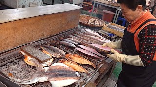 Amazing Charcoal Grilled Fish Process by Grilled Fish Master  Korean street food [upl. by Krigsman]