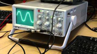 Oscilloscope Tutorial  Calculating the time and frequency [upl. by Ellenet]