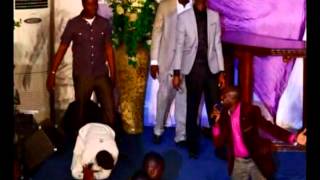 Local Worship Medley Touching Gods Heart 2011  Denzel Prempeh [upl. by Auqkinahs]