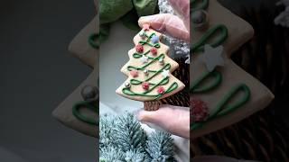 🎄Simple Christmas tree cookie decorating for beginners アイシングクッキー christmas cookiedecorating [upl. by Jobie]