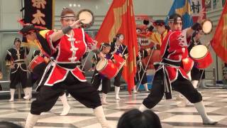 昇龍祭太鼓  ミルクムナリ  in 沖縄めんそーれフェスタ 2011 [upl. by Imailiv]