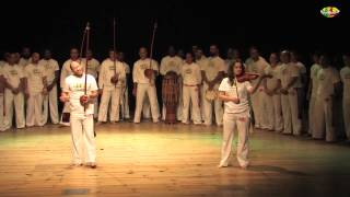 quotXIV JOGOS EUROPEUS ABADÁCAPOEIRA 2012quot Desafio Berimbau e Violino [upl. by Ameerak544]