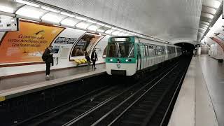 MF77  Arrêt à la station Charenton Écoles sur la ligne 8 du métro parisien [upl. by Notnef]