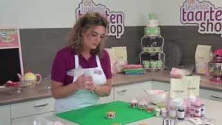 Cupcakes decoreren zelf cupcakes maken [upl. by Sitrik]