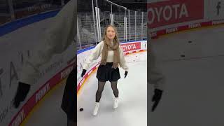 In der GRÖSSTEN ARENA 🇩🇪 Eislaufen😳⛸️ lisaküppers eislaufen köln [upl. by Ynney817]