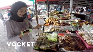 VOCKET MAKAN Kuihmuih di Changkat Jering [upl. by Adlesirc603]