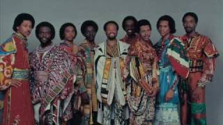 Earth Wind amp Fire  Devotion Live HQ [upl. by Remington]