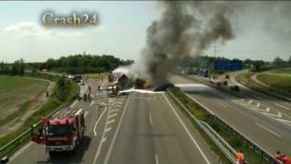 Ludwigshafen am 240610  Ein Toter bei Massenkarambolage auf A 61 [upl. by Ahsinod]